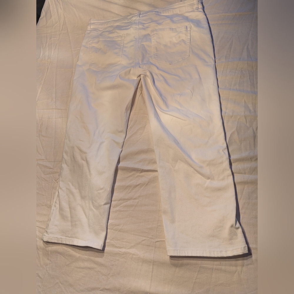 💥SALE💥Women's White Pants - Picture 4 of 5